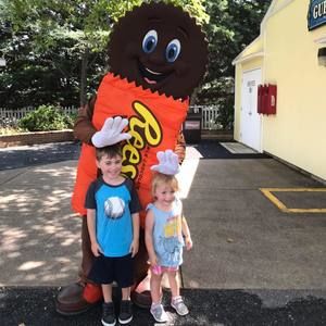 Meet your Posher, Dennis